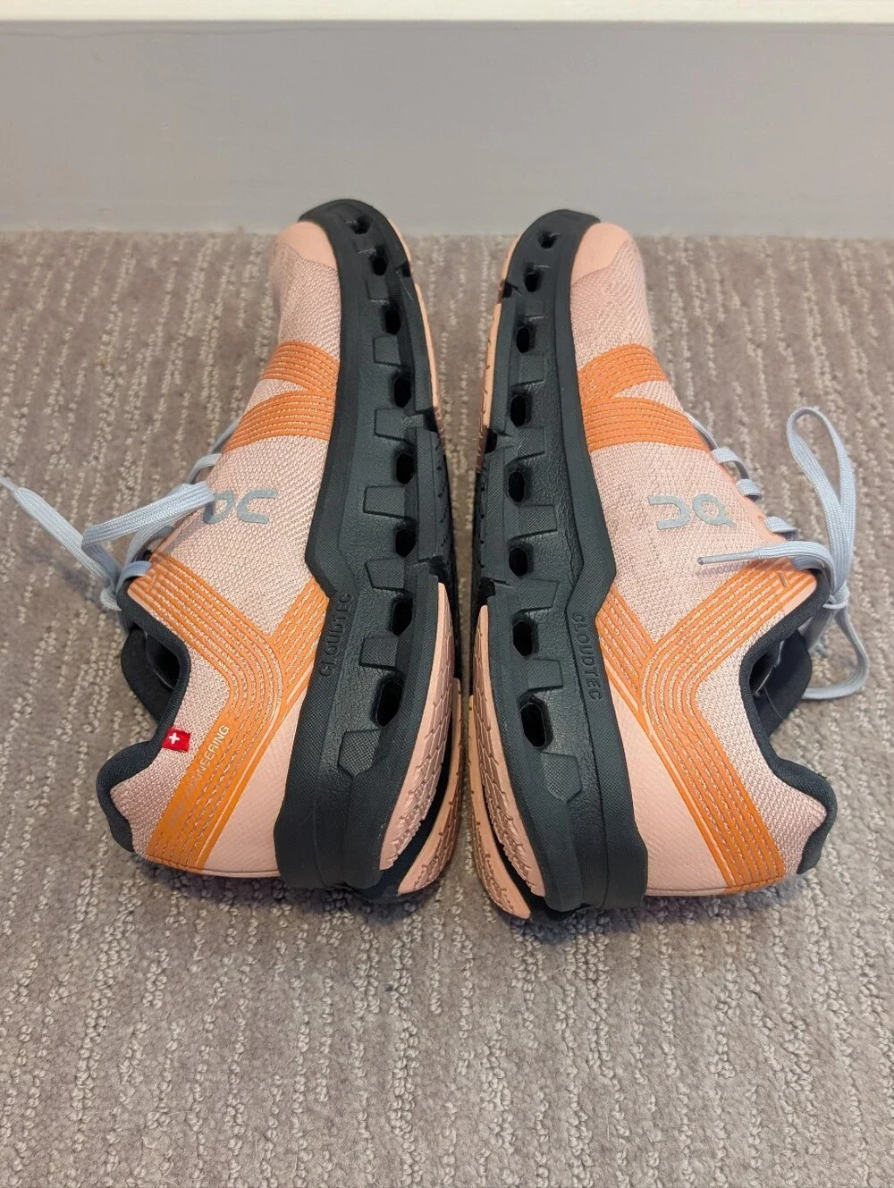 On Cloud Cloud Go Running Shoes - Picture 3 of 10